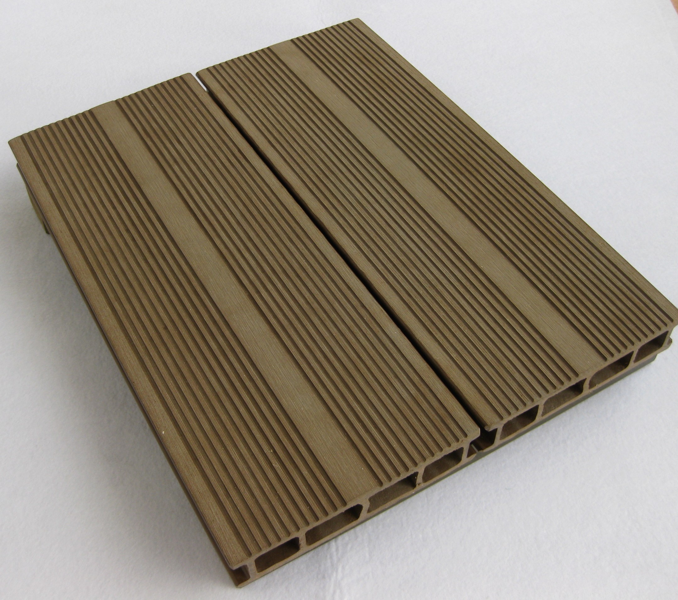 Walnut Color WPC Composite Decking / Recyclable Walkways Deck For Garden