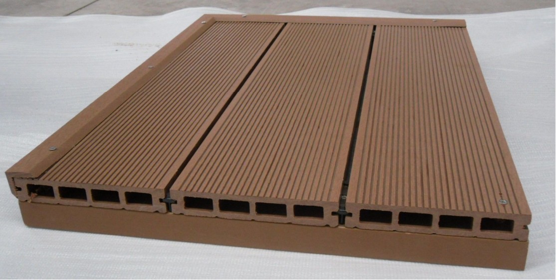 Totally Recyclable WPC Composite Decking Timber For Garage Flooring