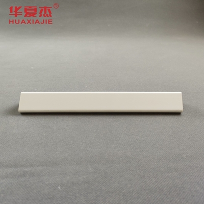 Customized Length Waterproof PVC Trim Moulding With 3000 Meters MOQ