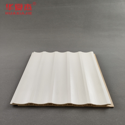 White Woodgrain U Shaped Laminated WPC Board Indoor Home Decoration