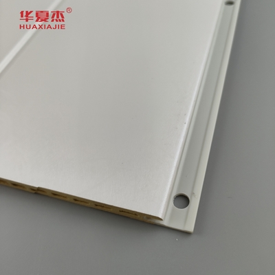 Bathroom PVC WPC Composite Wall Cladding Smooth Water Resistant